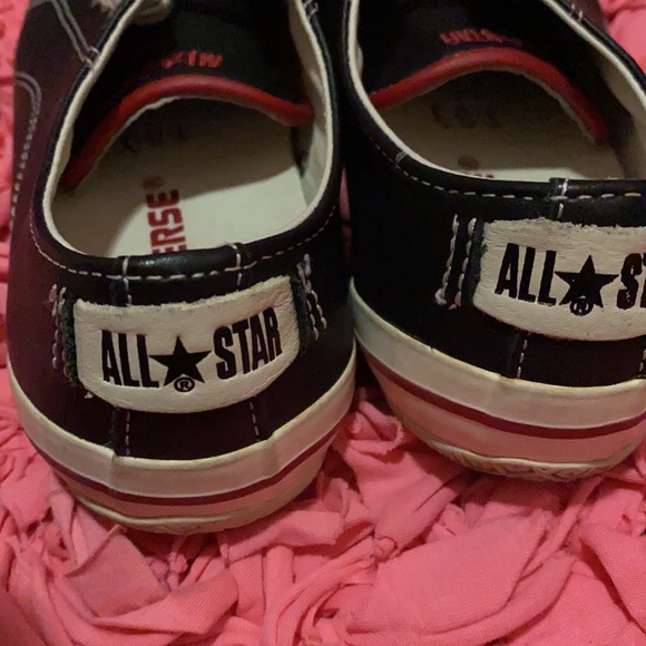 Women’s converse 6.5 Leather - Picture 2 of 5